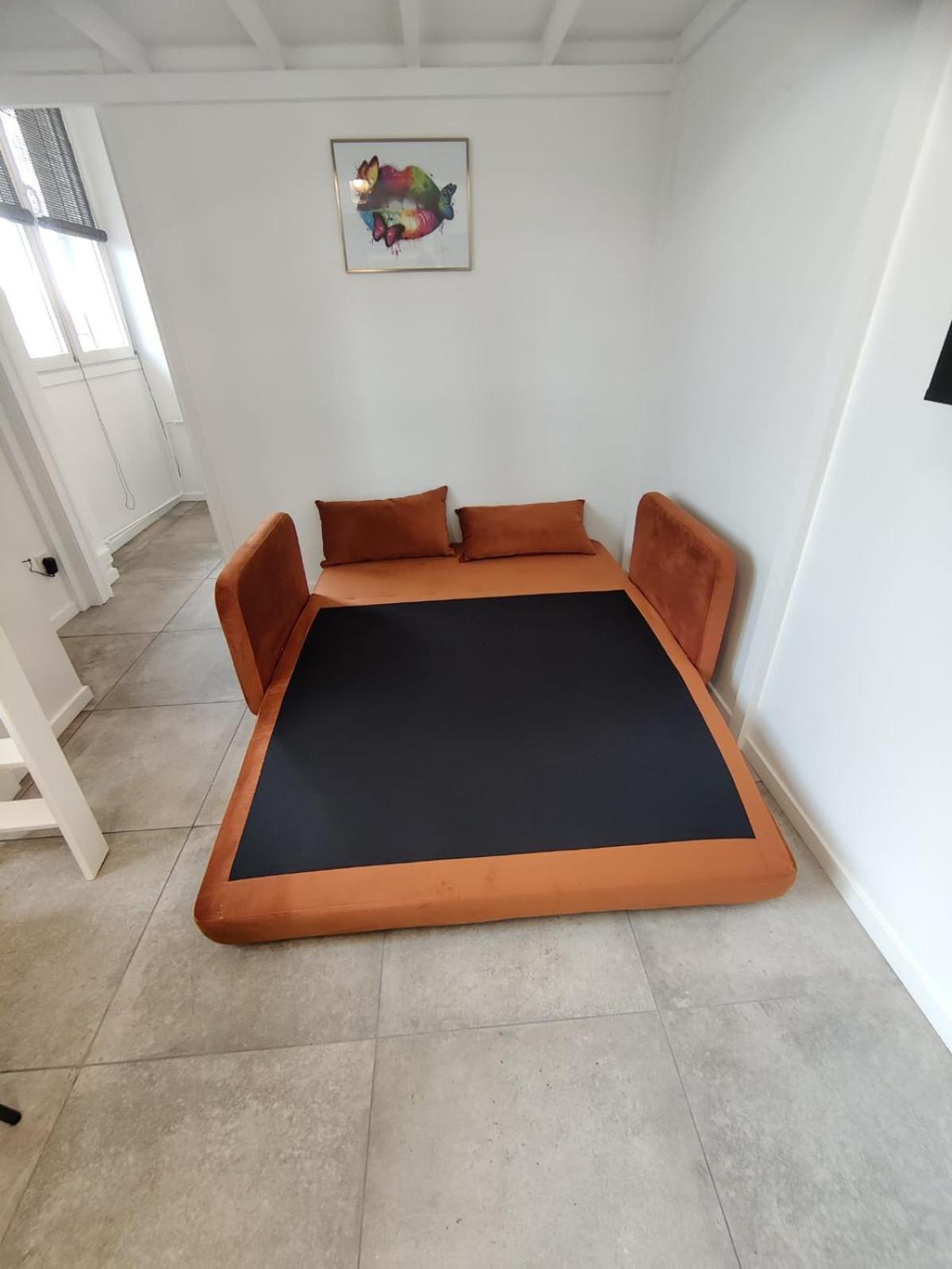 Apartmán Loft Chic Avec Mezzanine Contemporaine Vénissieux Exteriér fotografie