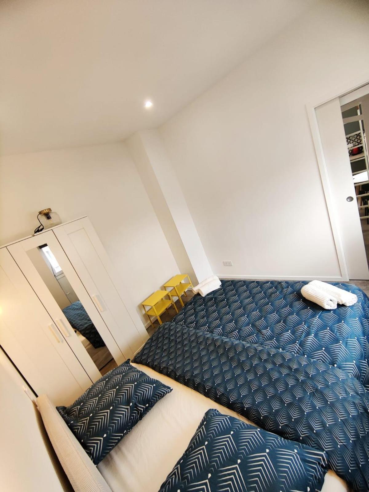 Apartmán Loft Chic Avec Mezzanine Contemporaine Vénissieux Exteriér fotografie