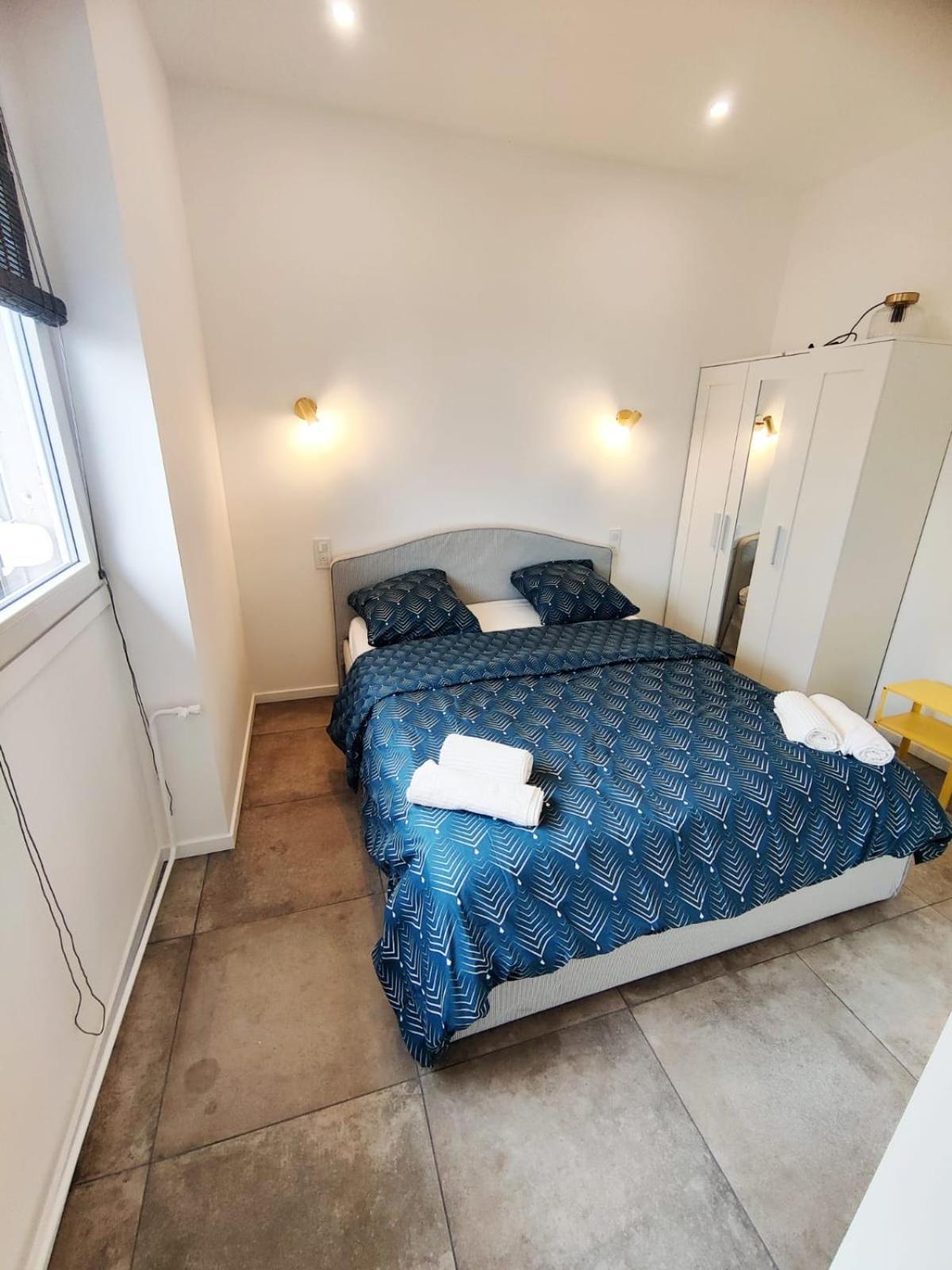 Apartmán Loft Chic Avec Mezzanine Contemporaine Vénissieux Exteriér fotografie